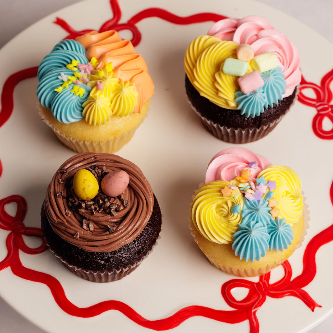 lamanna Easter Cupcakes vanilla and chocolate