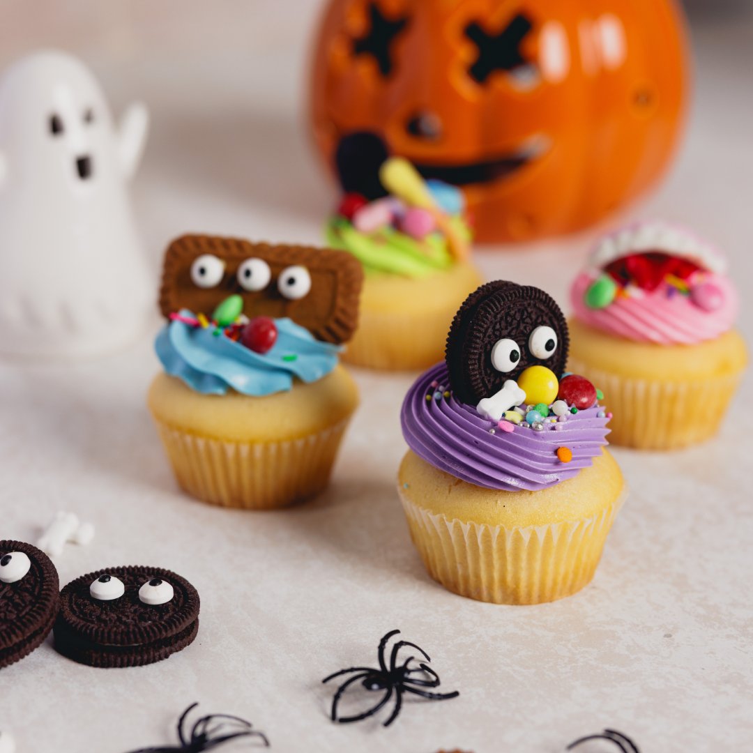 halloween cupcakes from patisserie at lamanna