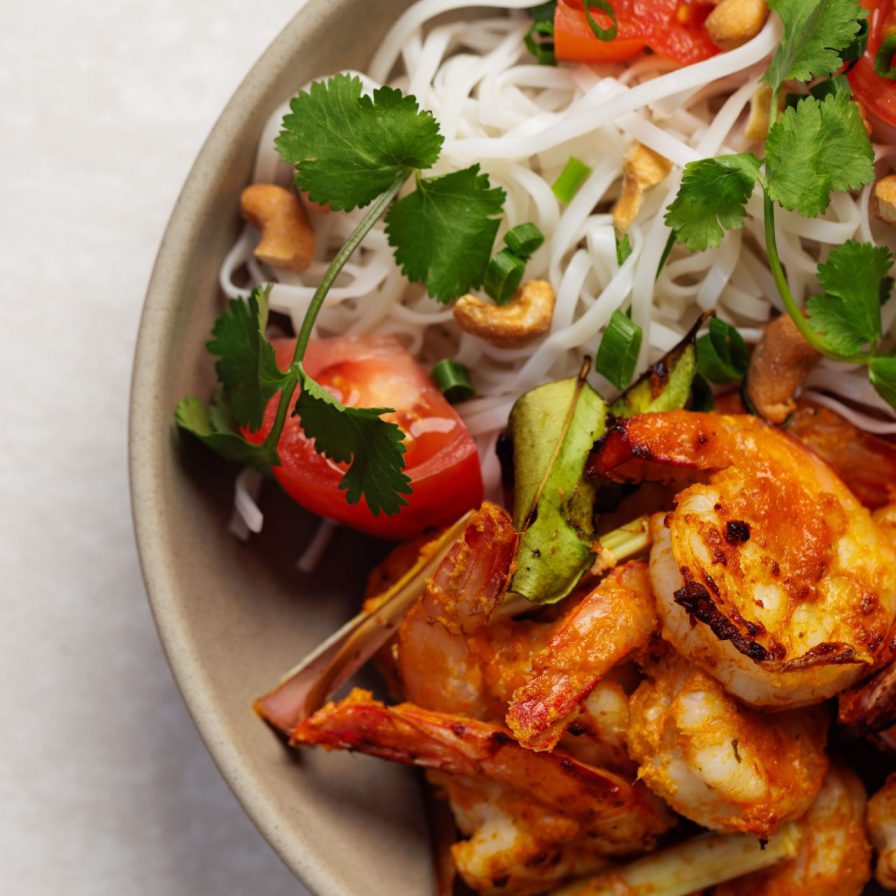 thai prawn salad recipe in bowl