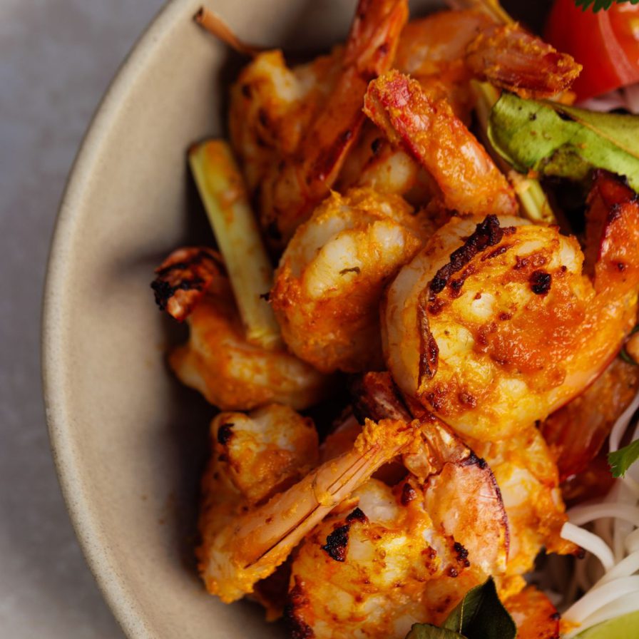 thai prawn salad recipe in bowl