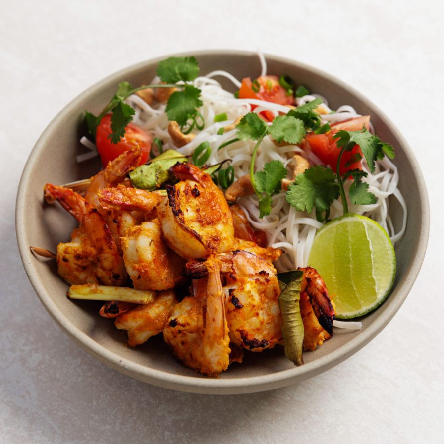 thai prawn salad recipe in bowl